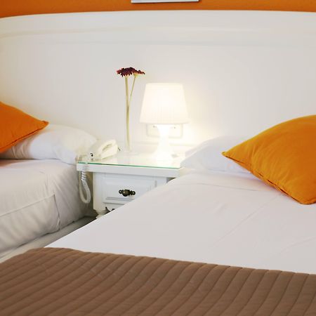 Apartamentos Turisticos G3 Galeon Madrid Exterior foto
