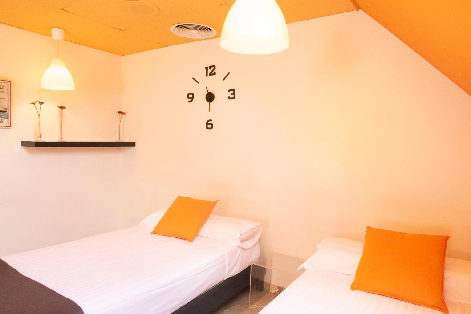 Apartamentos Turisticos G3 Galeon Madrid Exterior foto