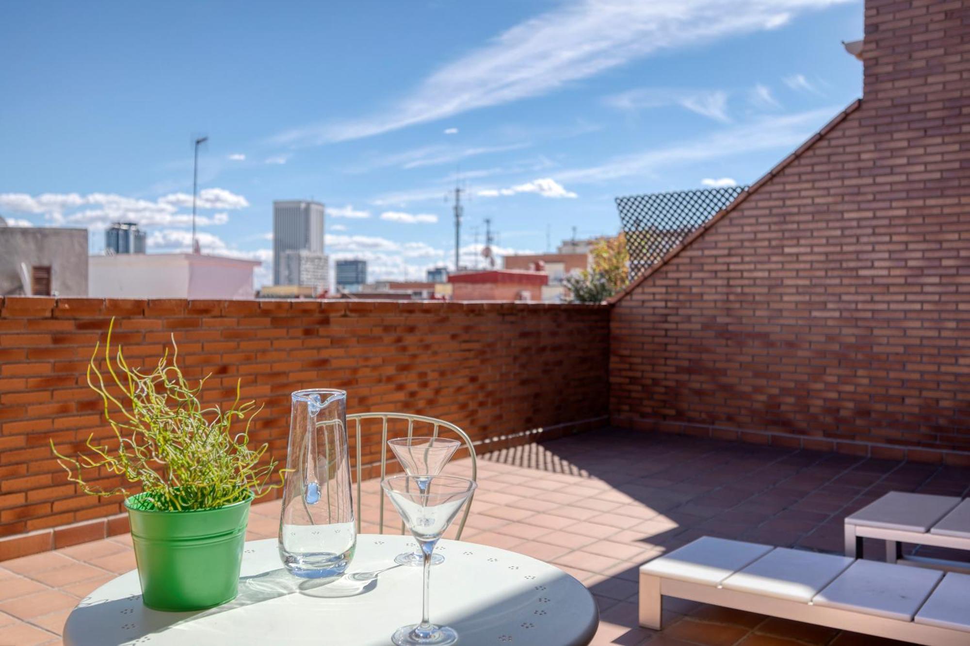 Apartamentos Turisticos G3 Galeon Madrid Exterior foto